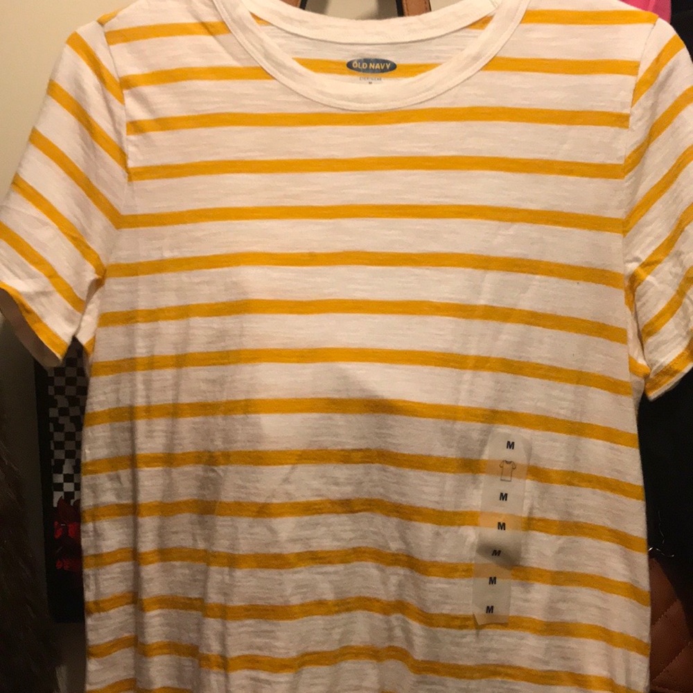 A yellow and white shirt